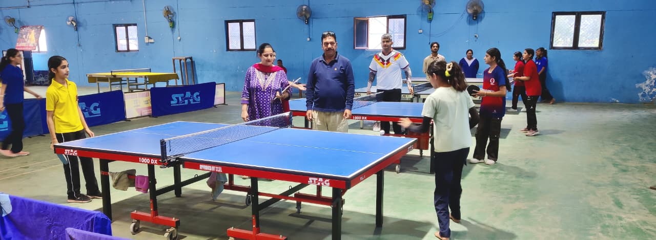 Pragya, Sanvika of APS Dhar Road win TT titles